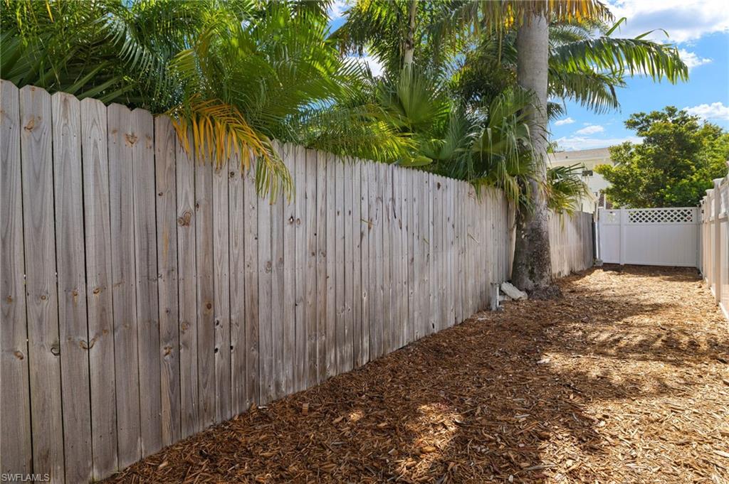 RIVERSIDE - Residential