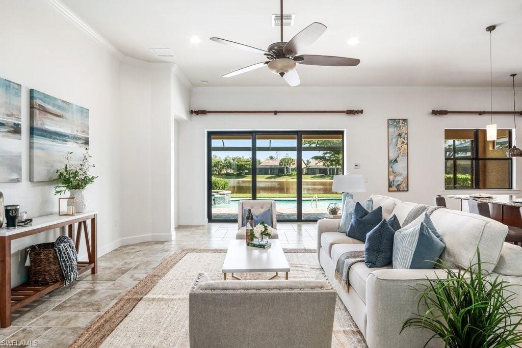 CAMDEN LAKES - Residential