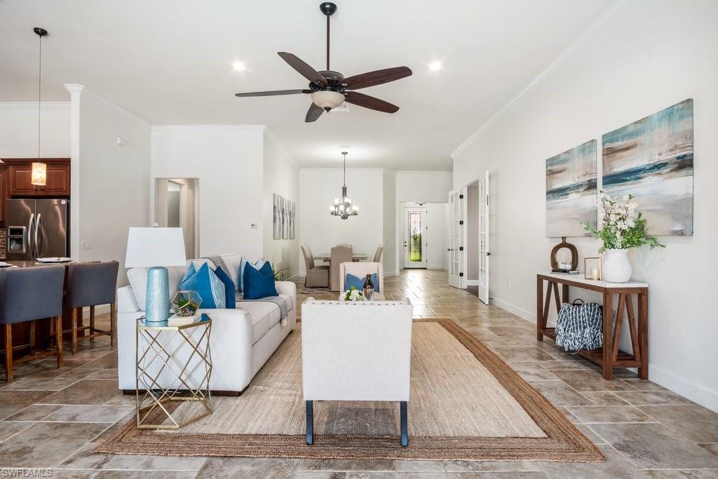 CAMDEN LAKES - Residential