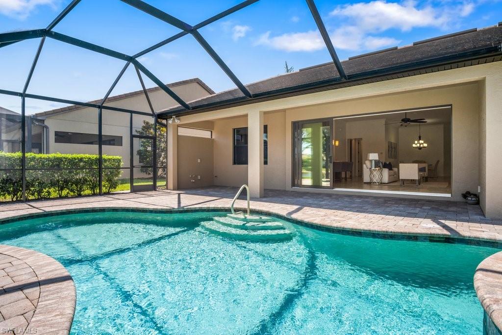 CAMDEN LAKES - Residential