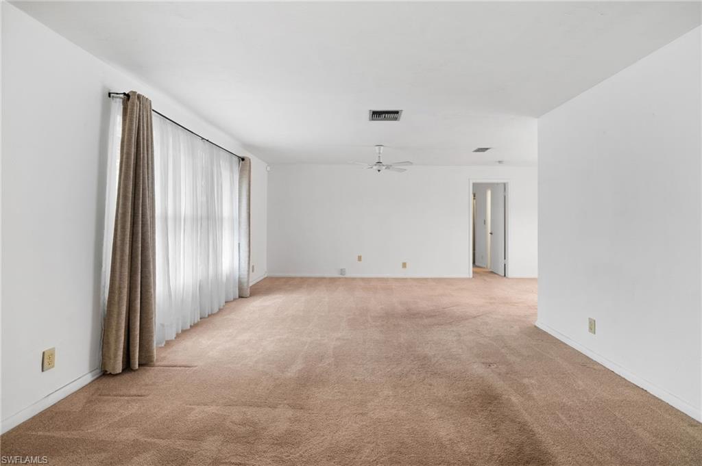 COUNTRY CLUB - Residential