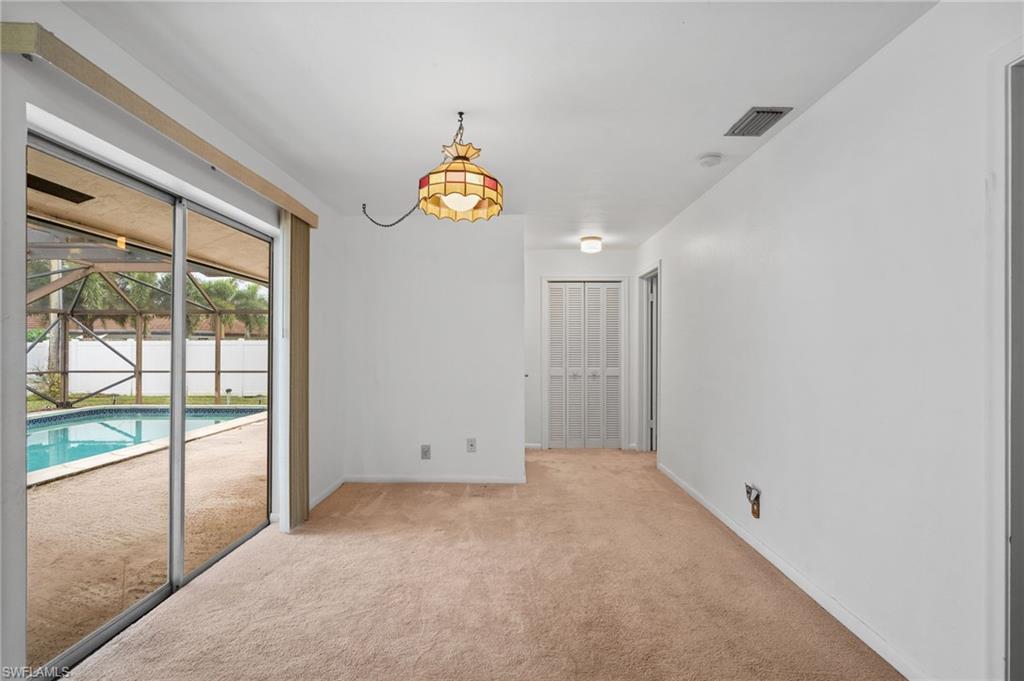 COUNTRY CLUB - Residential