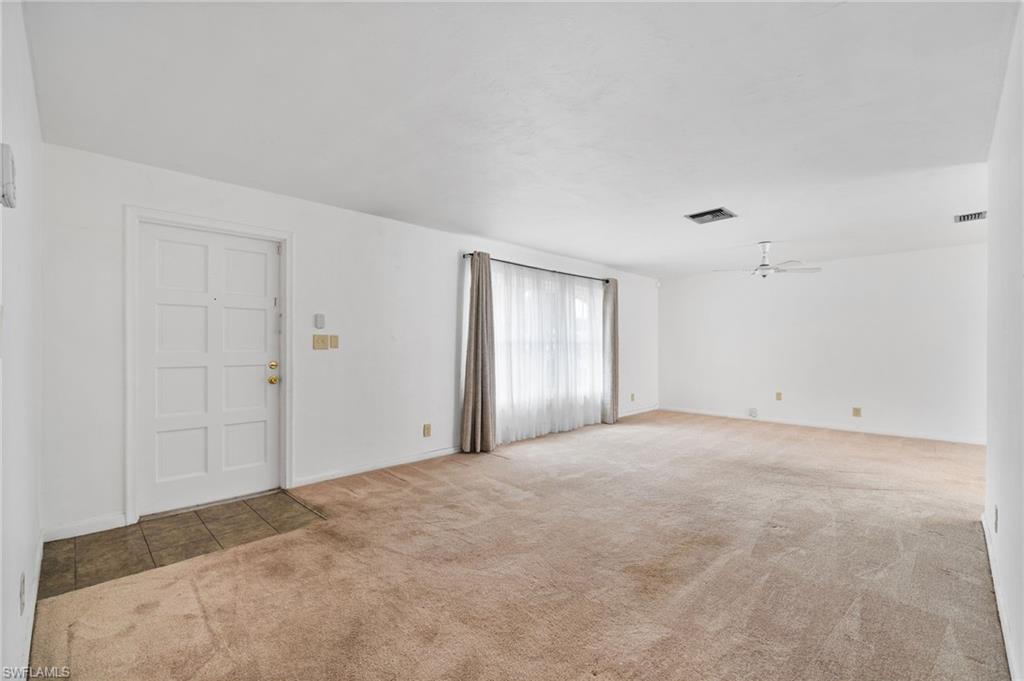 COUNTRY CLUB - Residential