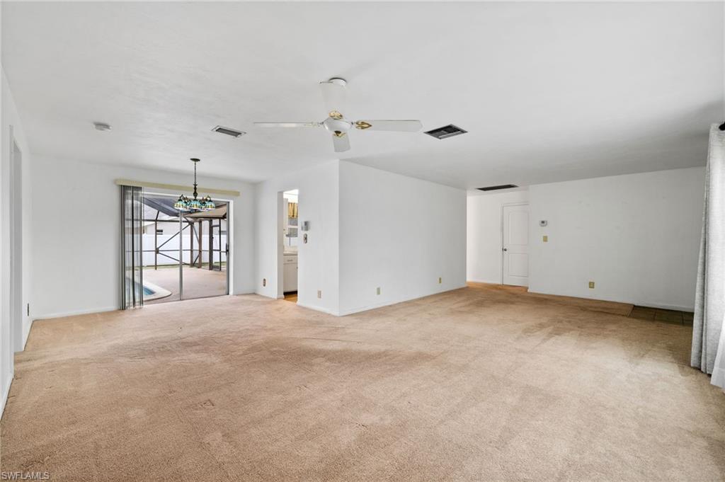 COUNTRY CLUB - Residential