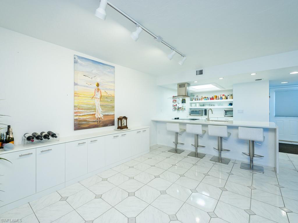 MARINER POINTE CONDO - Residential