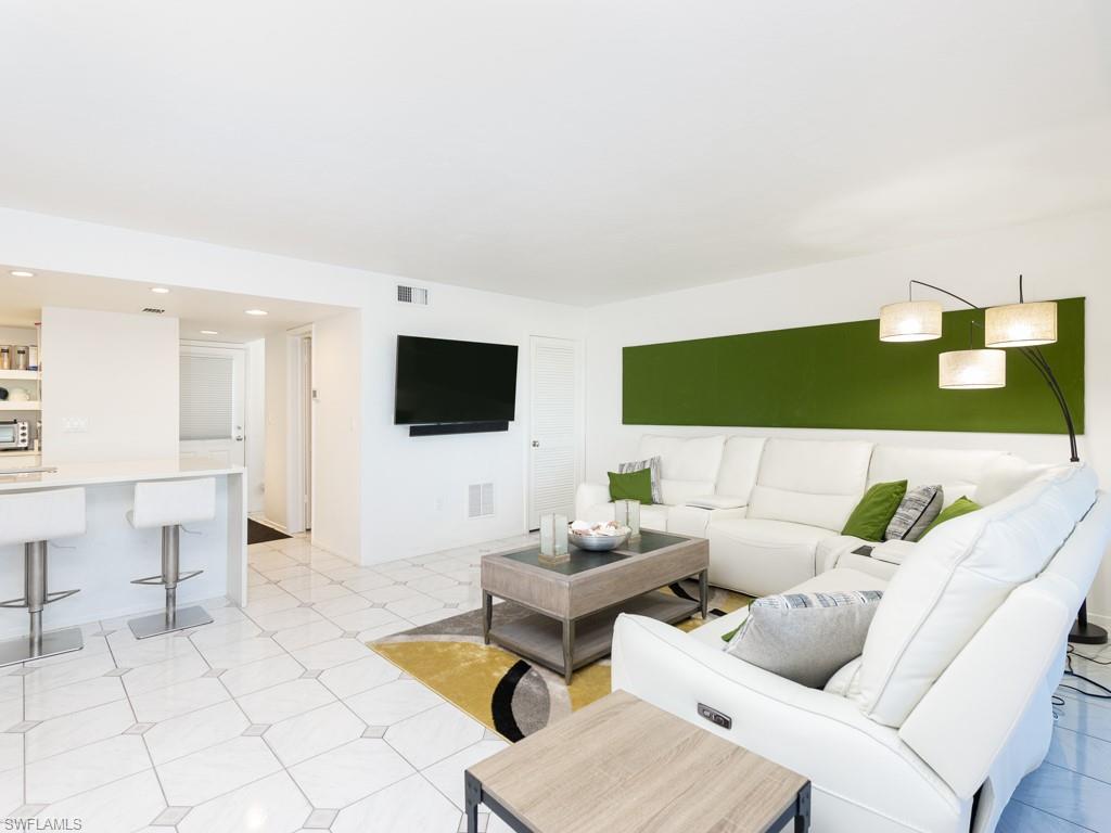 MARINER POINTE CONDO - Residential