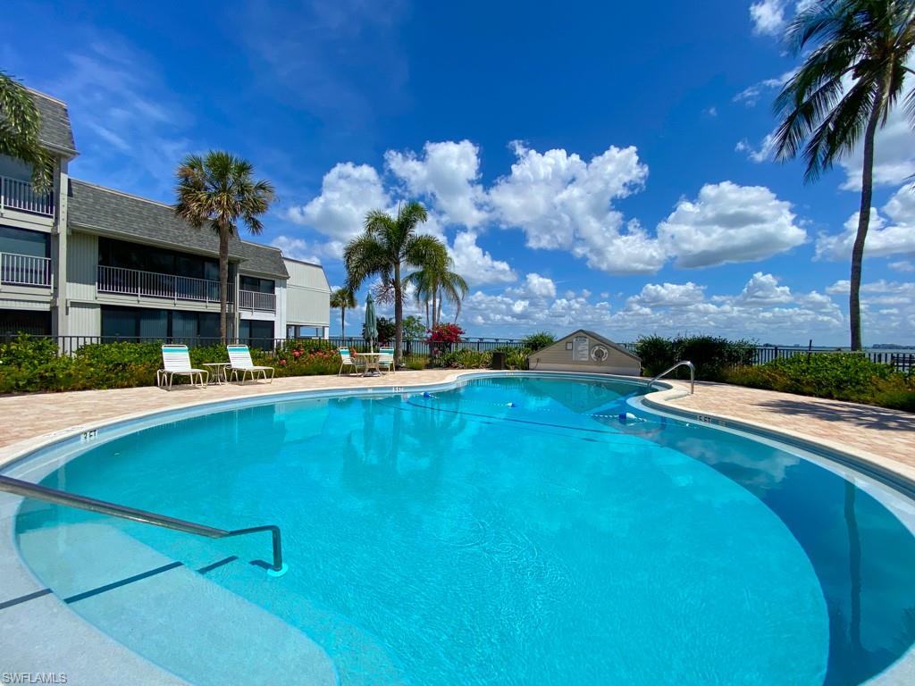 MARINER POINTE CONDO - Residential