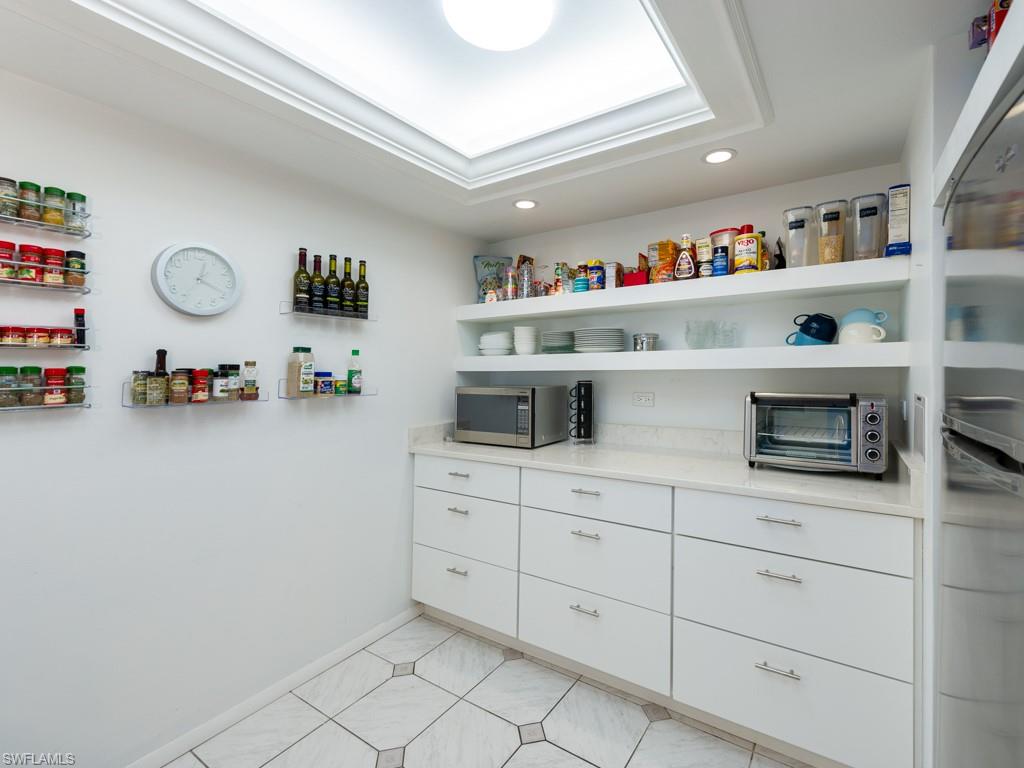 MARINER POINTE CONDO - Residential