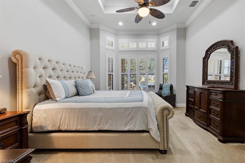 COUNTRY CLUB - Residential