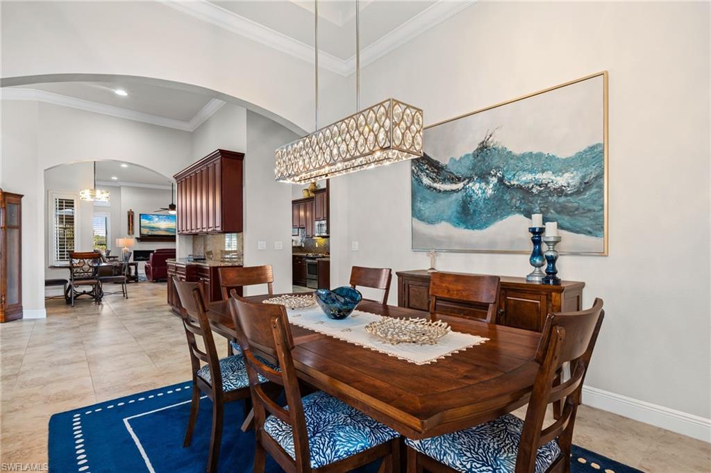 COUNTRY CLUB - Residential