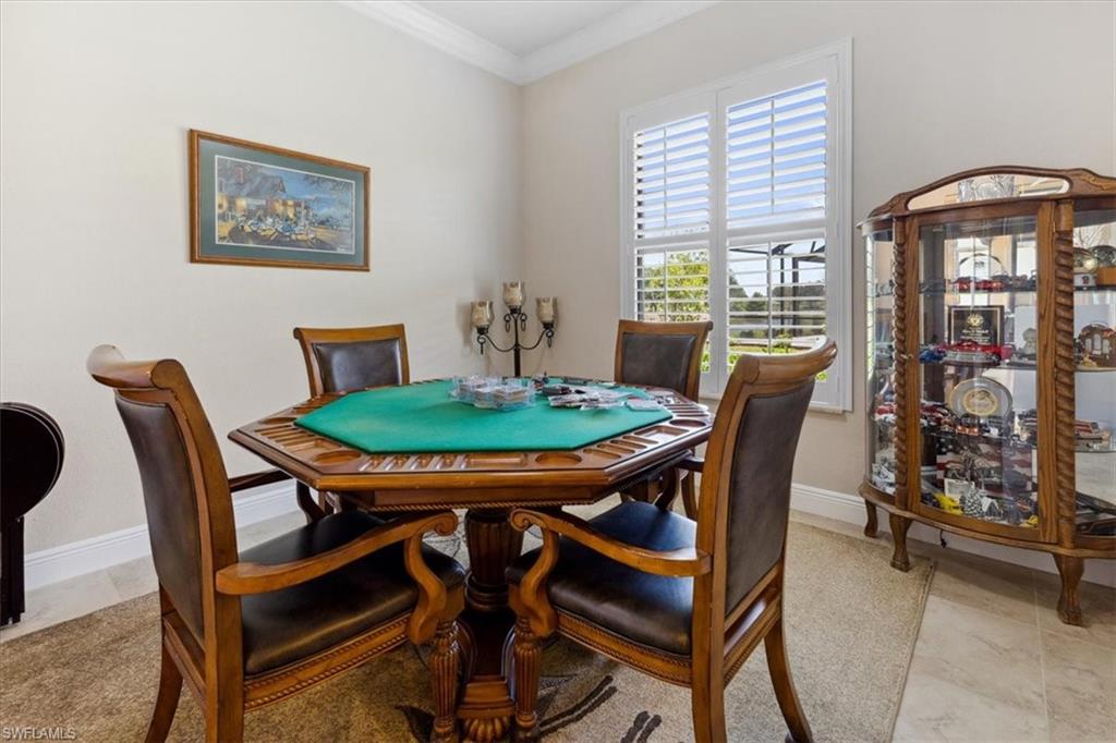 COUNTRY CLUB - Residential