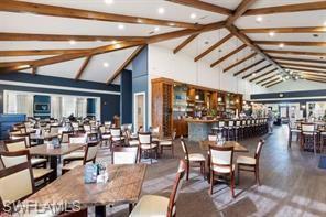 COUNTRY CLUB - Residential