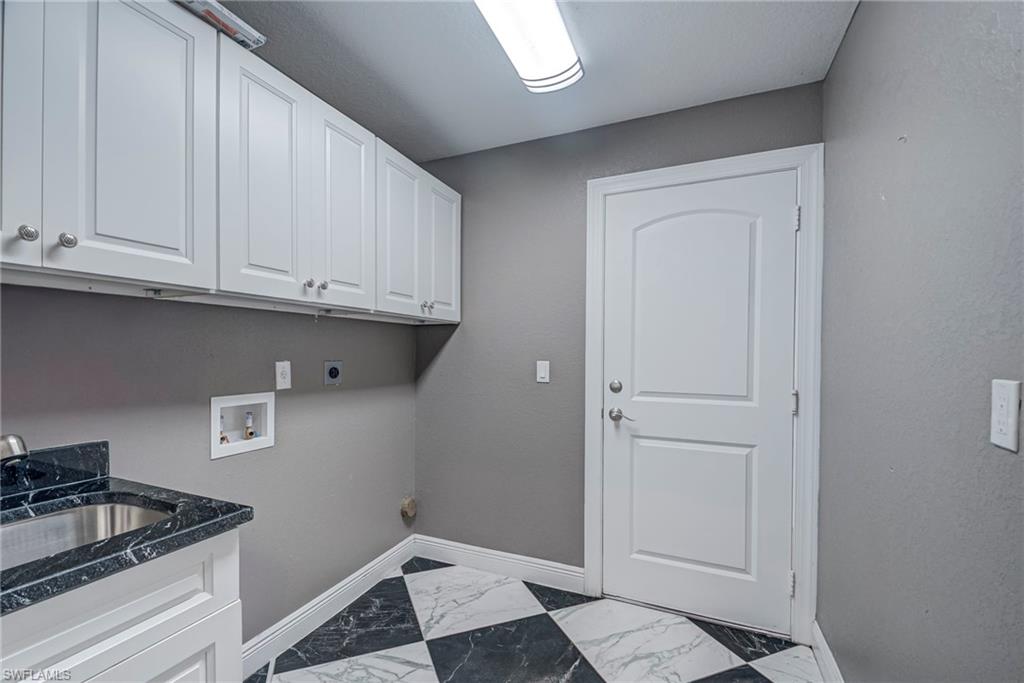 SUNNYBROOK FARMS - Residential