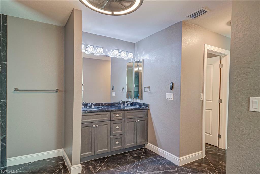 SUNNYBROOK FARMS - Residential