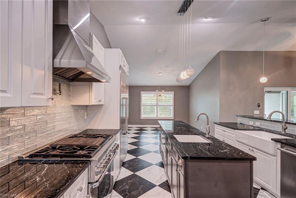 SUNNYBROOK FARMS - Residential