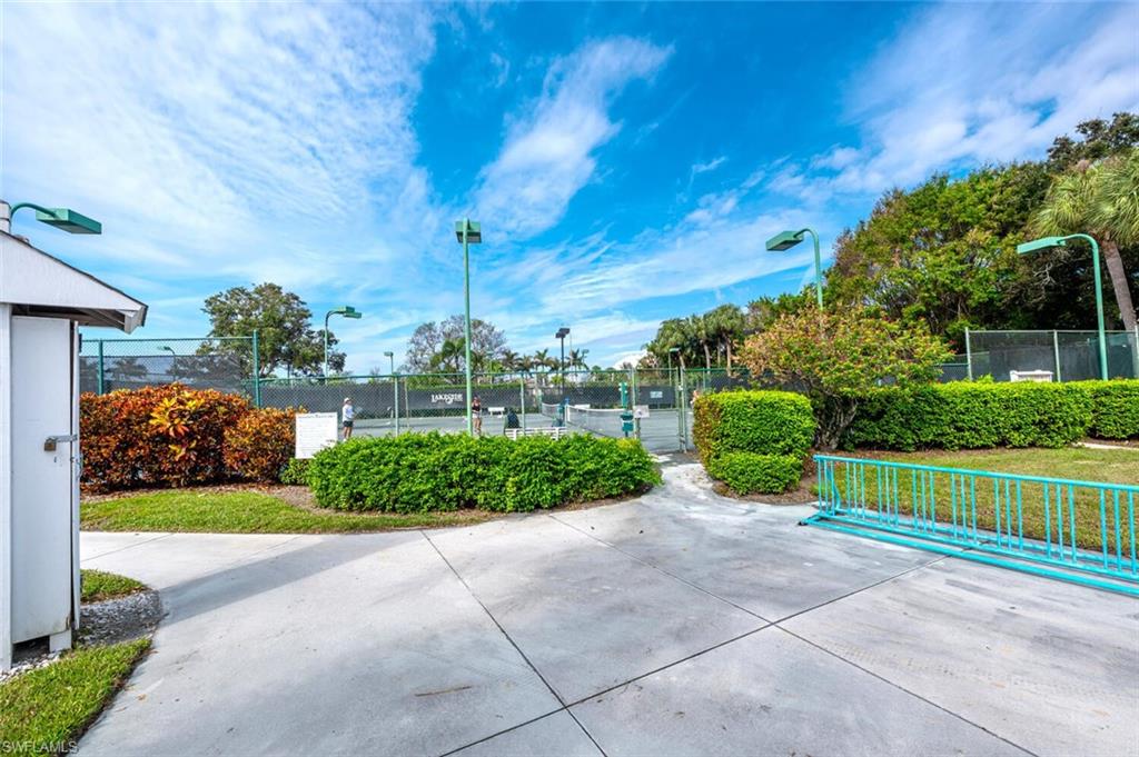 LAKESIDE - Residential Lease