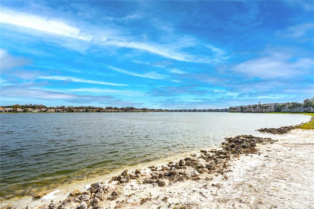 LAKESIDE - Residential Lease