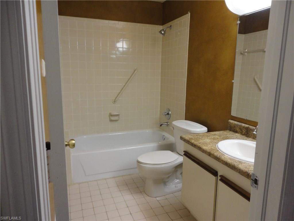 WOODMERE RACQUET CLUB - Residential