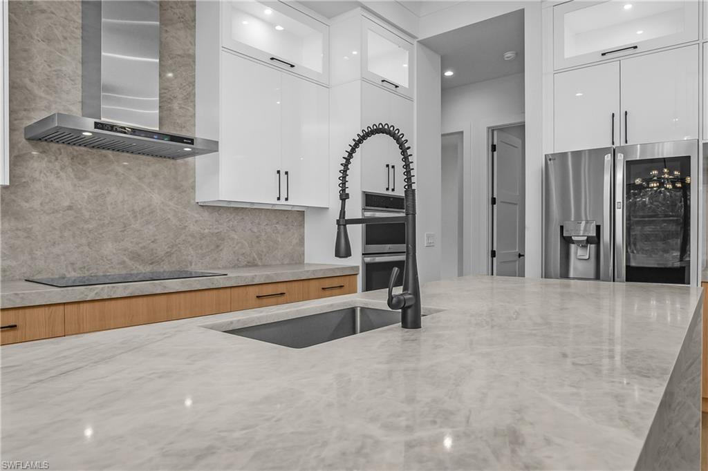 GOLDEN GATE ESTATES - Residential