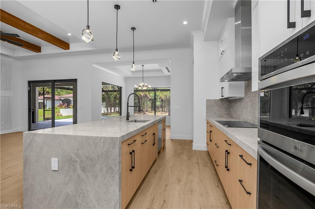 GOLDEN GATE ESTATES - Residential