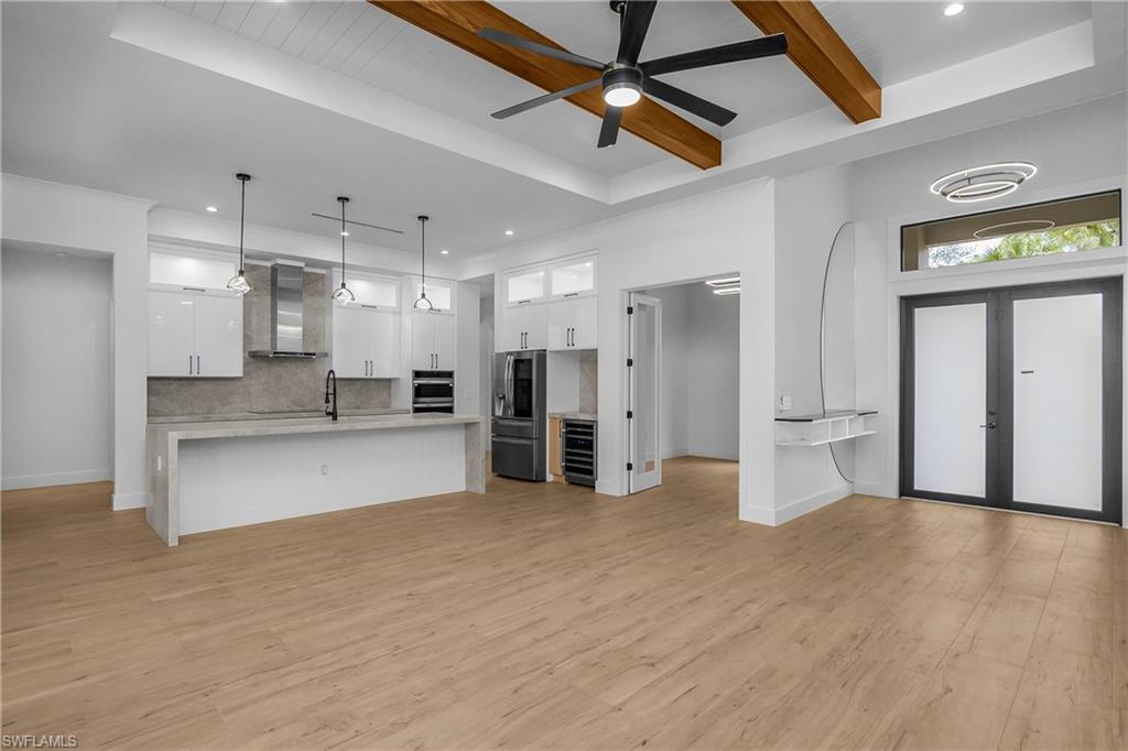 GOLDEN GATE ESTATES - Residential