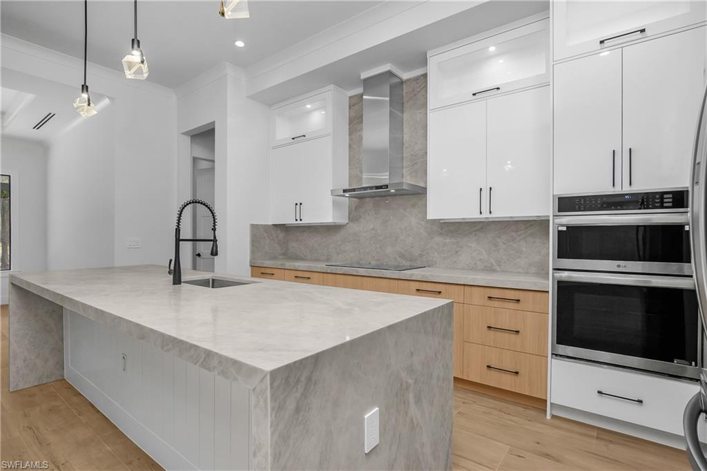 GOLDEN GATE ESTATES - Residential