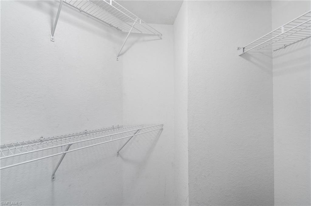 THE RESIDENCE - Residential