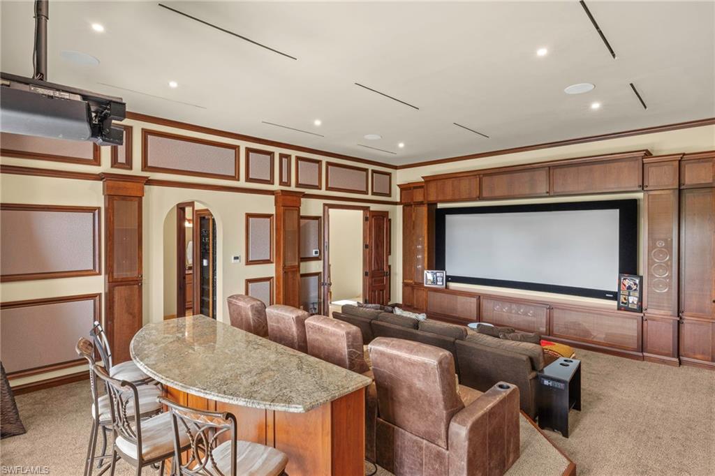 TOWN AND RIVER - Residential