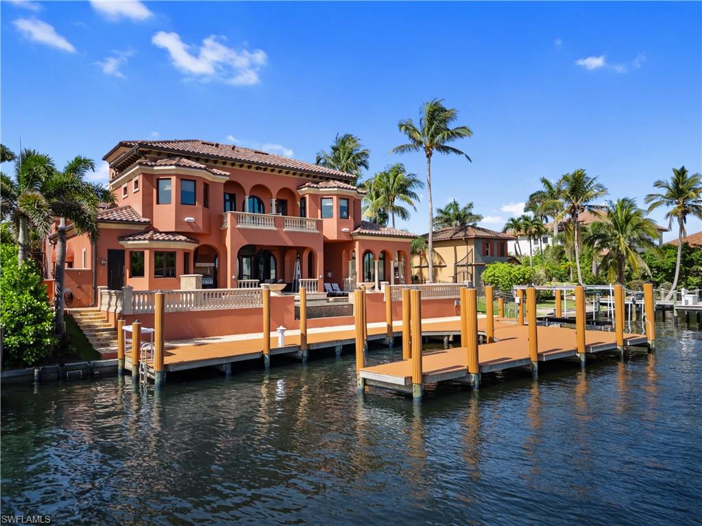 TOWN AND RIVER - Residential