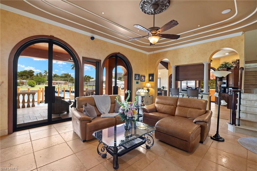 TOWN AND RIVER - Residential