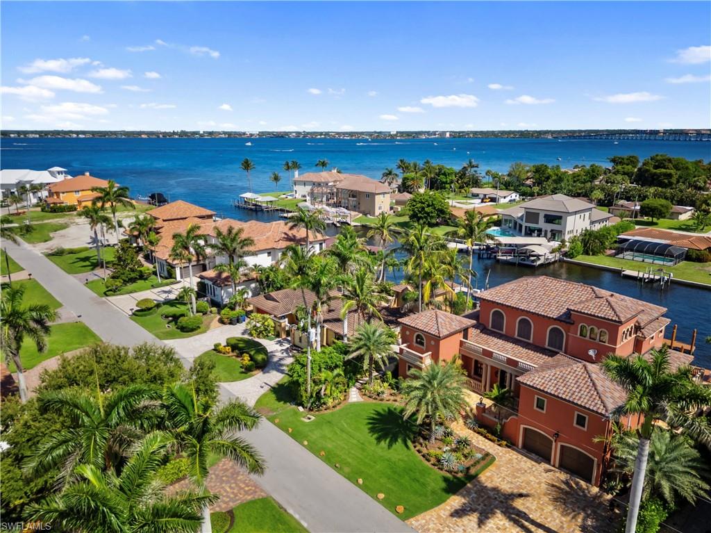 841 Cypress Lake CIR