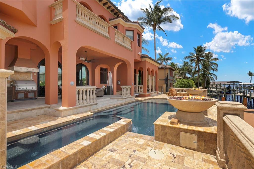 TOWN AND RIVER - Residential