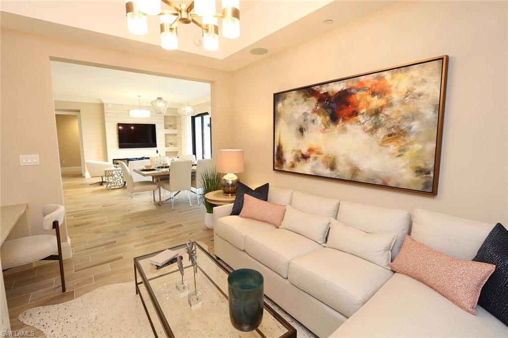 NAPLES SQUARE - Residential Lease