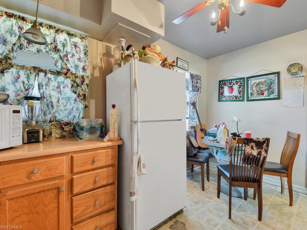 BERTS SUNNY ACRES - Residential