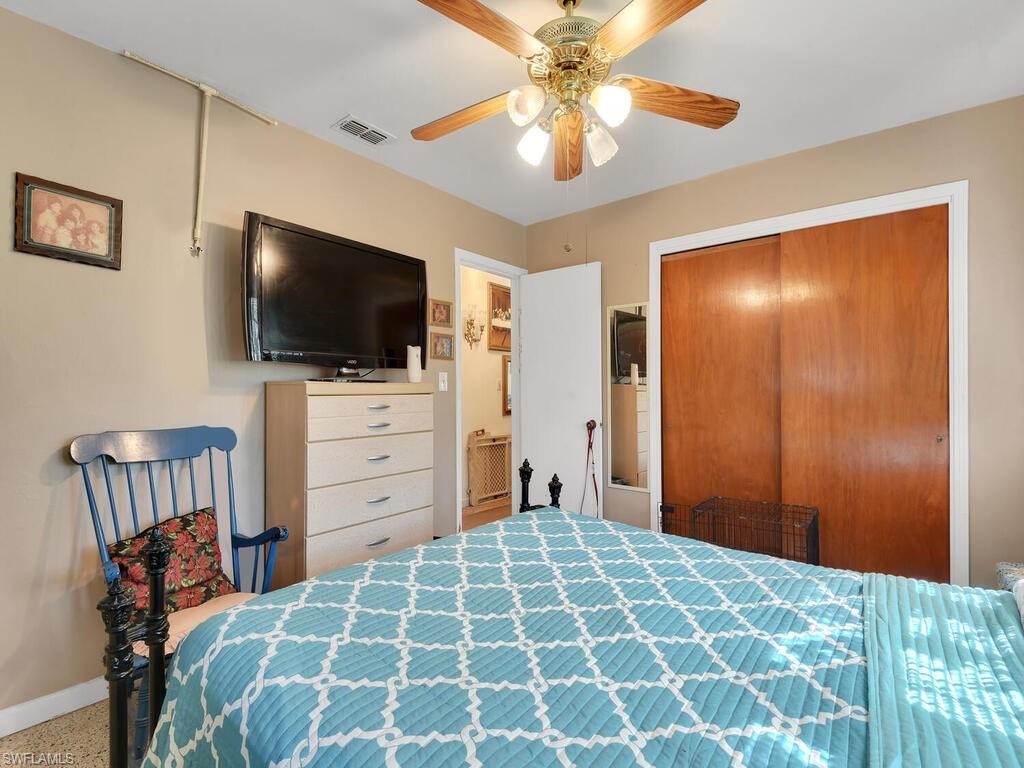 BERTS SUNNY ACRES - Residential