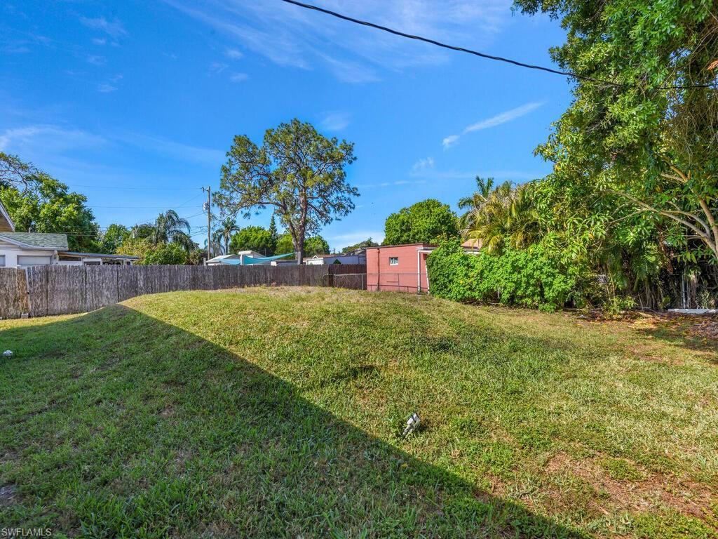 BERTS SUNNY ACRES - Residential