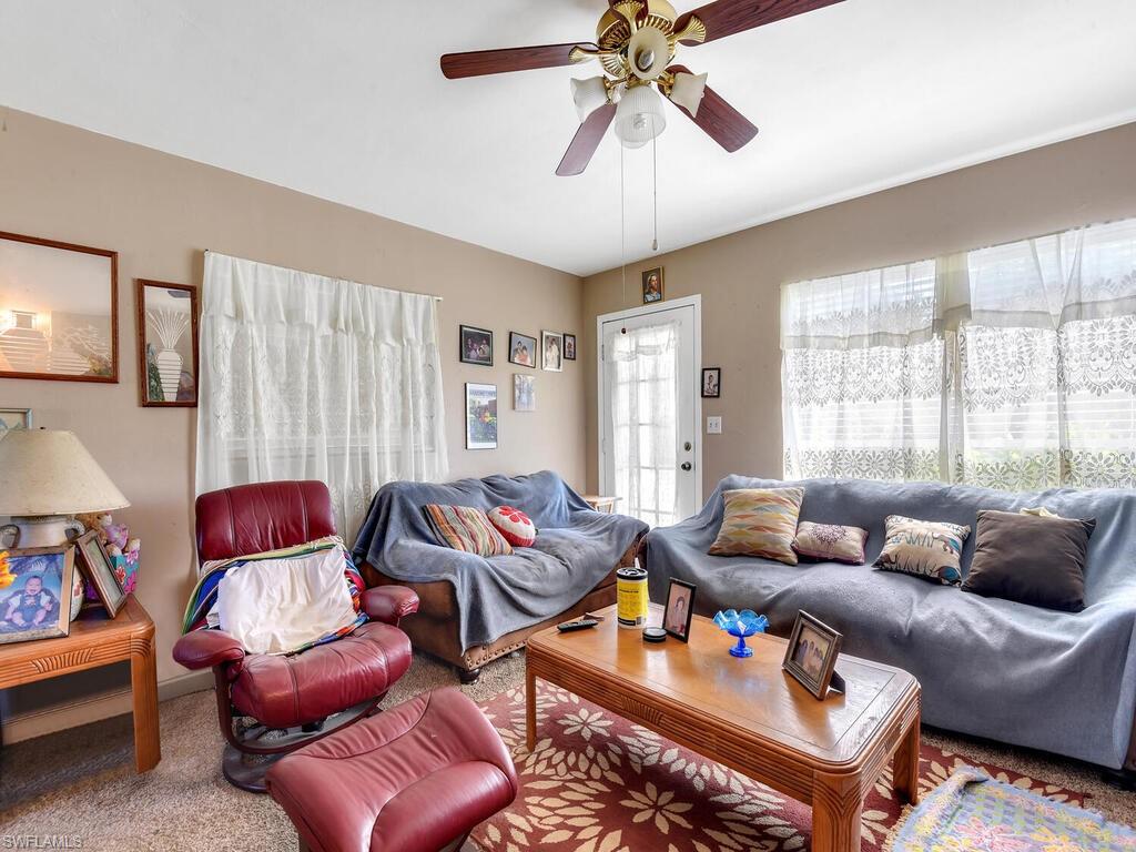 BERTS SUNNY ACRES - Residential