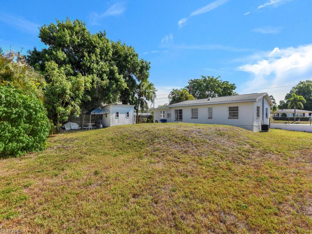 BERTS SUNNY ACRES - Residential