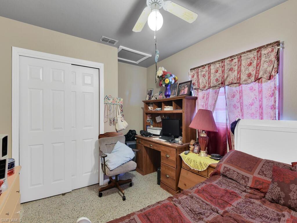 BERTS SUNNY ACRES - Residential