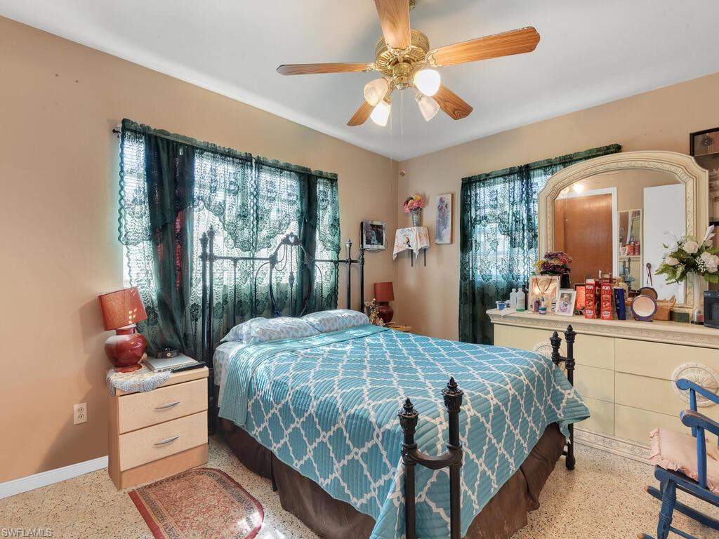 BERTS SUNNY ACRES - Residential