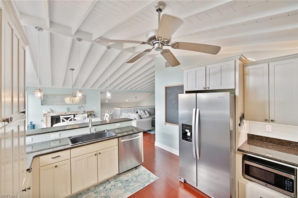 SANIBEL HIGHLANDS - Residential