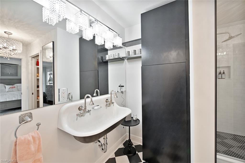 SANIBEL HIGHLANDS - Residential