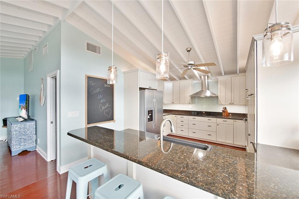 SANIBEL HIGHLANDS - Residential