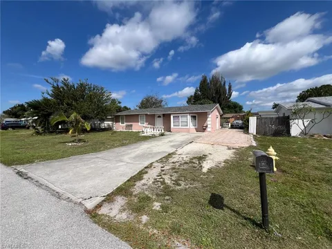 1116 Gifford Ave S, Lehigh Acres, FL 33936 - MLS#: 224028201