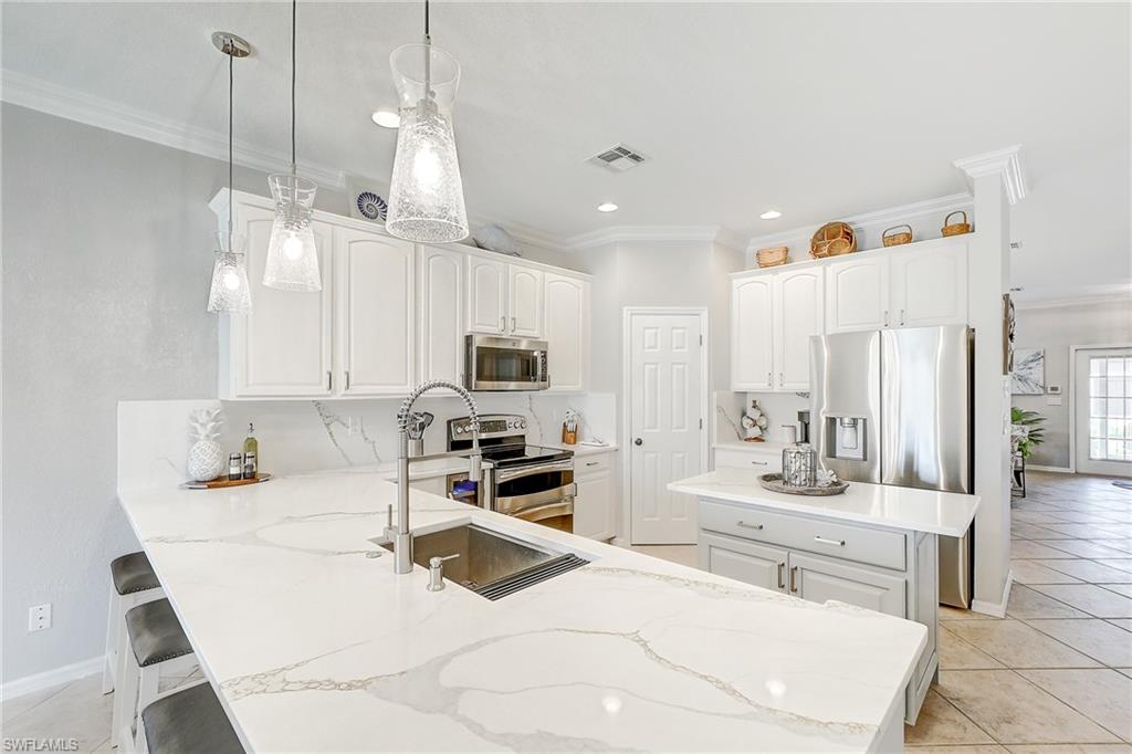 CYPRESS CAY - Residential