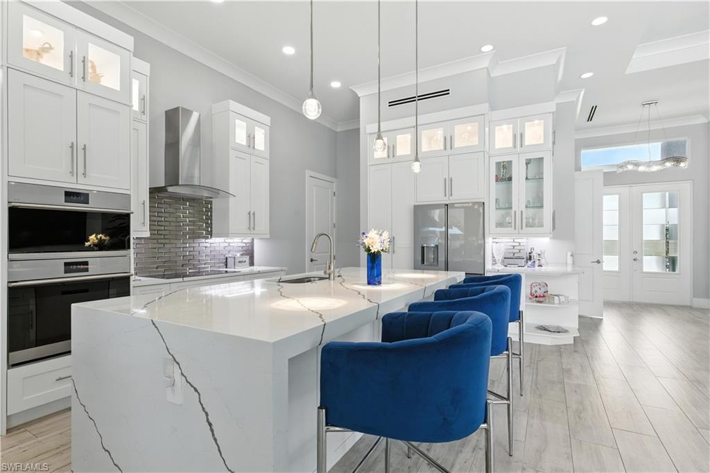 ESTATES - Residential