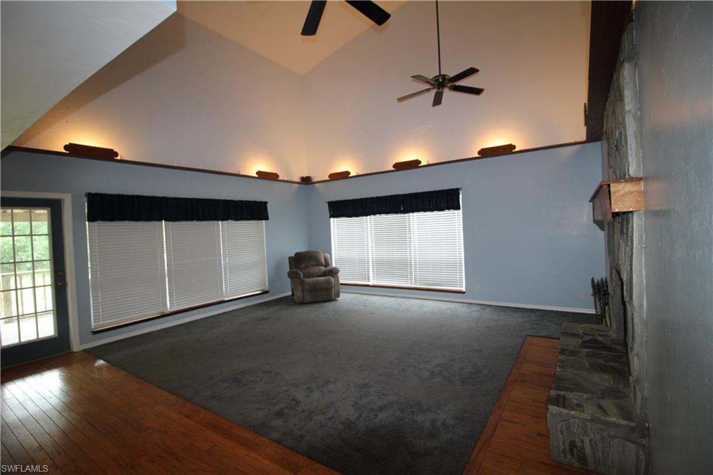 ACREAGE - Residential