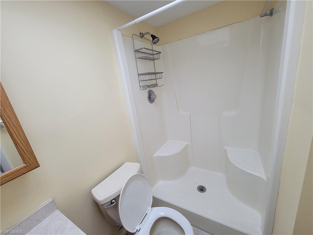 VILLAGE OF WHISKEY CREEK - Residential Lease