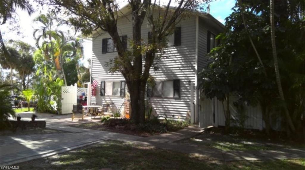 VILLAGE OF WHISKEY CREEK - Residential Lease