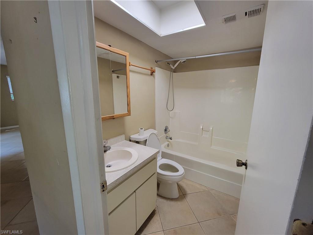 VILLAGE OF WHISKEY CREEK - Residential Lease